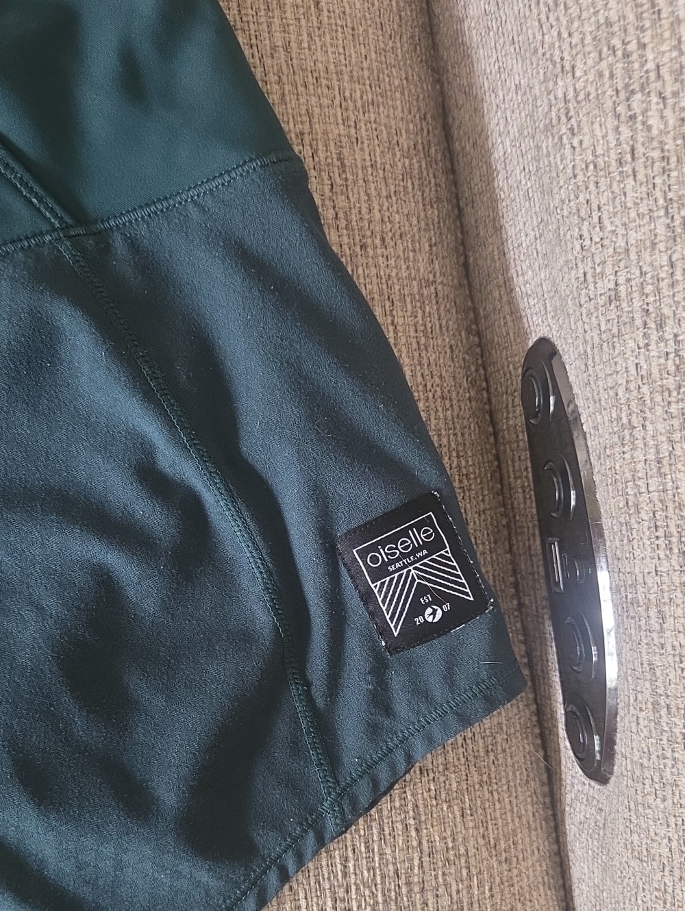 Oiselle Roga Shorts - Picture 7 of 8